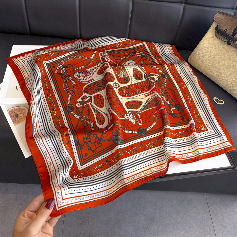 Nowa Bandana Projektant Jedwab – Silk Scarf Square recenzja i cena