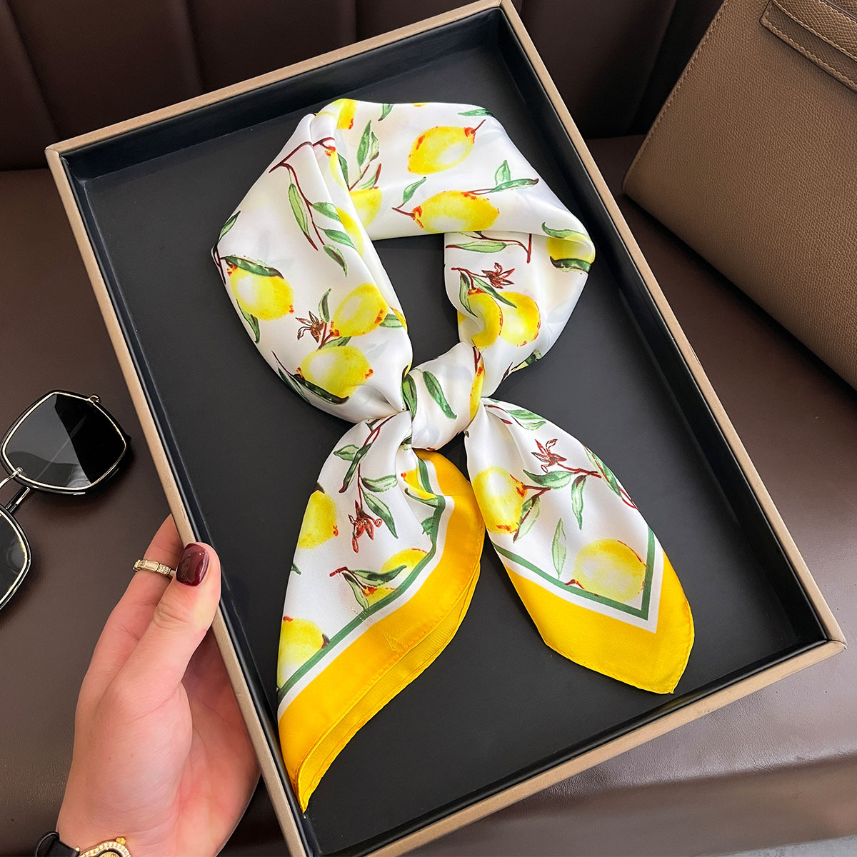 2025 Nowy żółty nadruk cytryny – Silk Scarf Square recenzja i cena